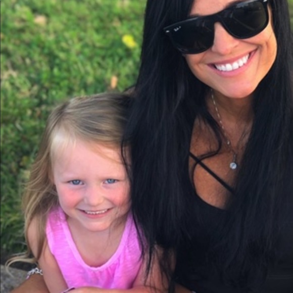 💜Welcome to Tifany's closet💜 - Picture 7 of 7